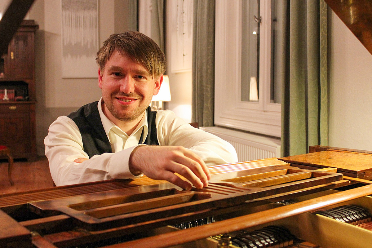 Konzertpianist Ronny Kaufhold (Genthin) · Foto: Ingrid Hoberg (2013)